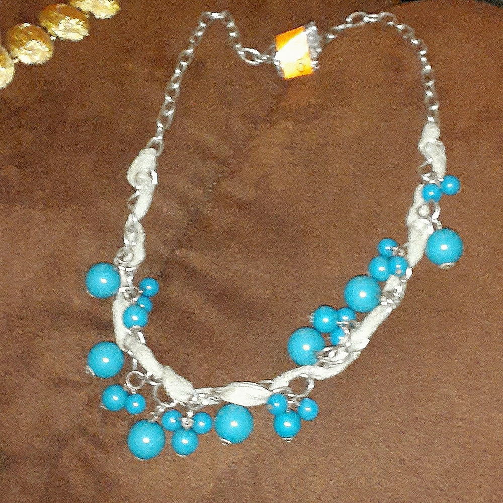 Areopostle Teal Bead necklace